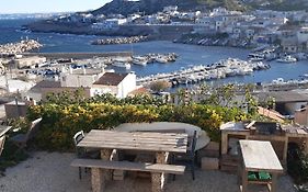 Cabanon Vue Mer Et Calanques Les Goudes